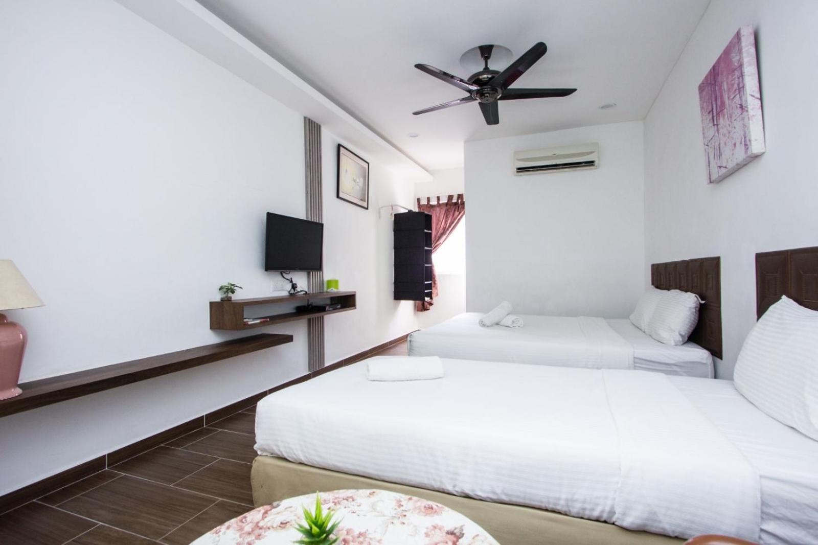 Nautilus Bay Home Inn George Town Extérieur photo