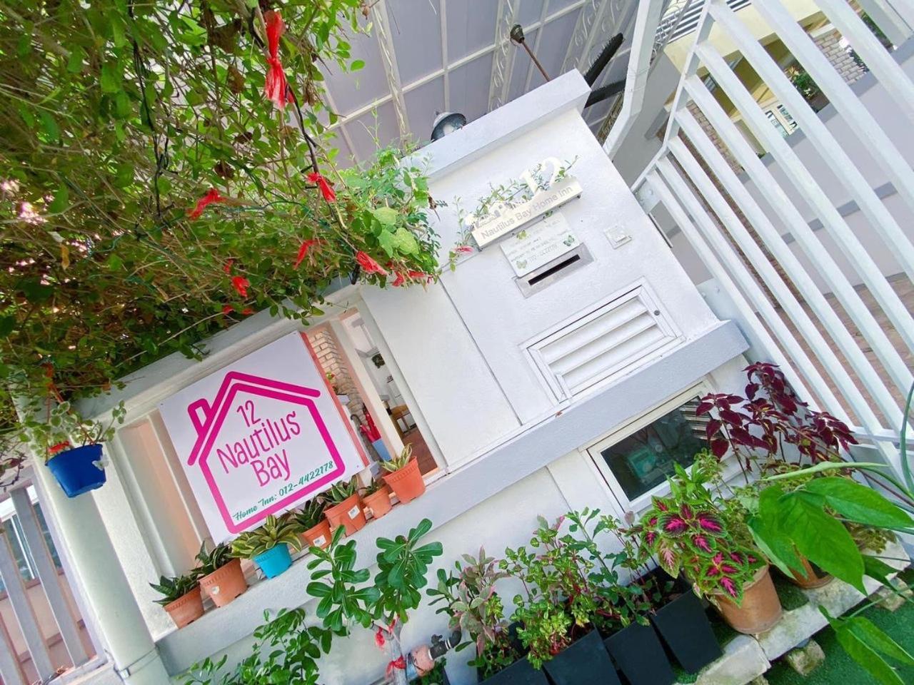 Nautilus Bay Home Inn George Town Extérieur photo